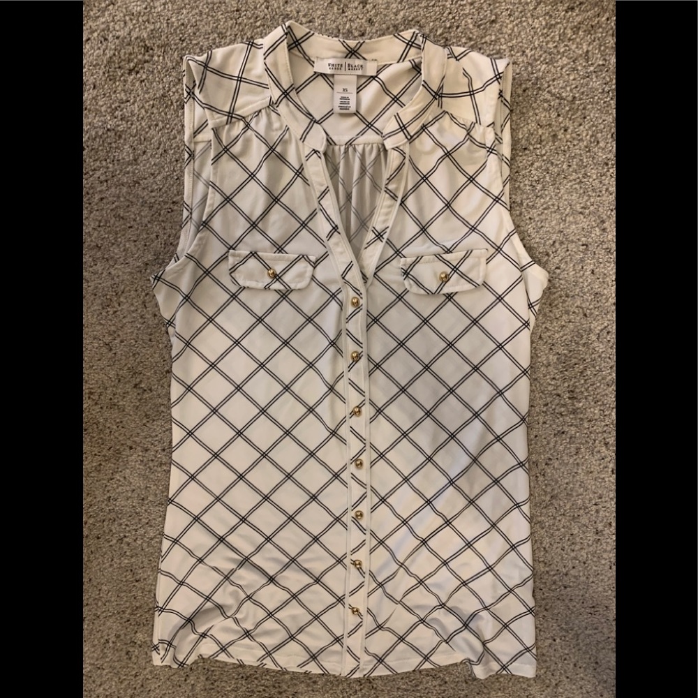 WHBM Sleeveless button up top